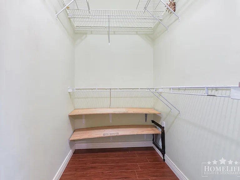 13470 65a Ave #UPPER HOUSE — Photo 12