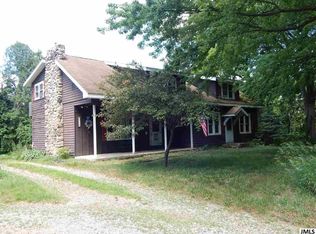 6656 Mount Hope Rd, Grass Lake, MI 49240