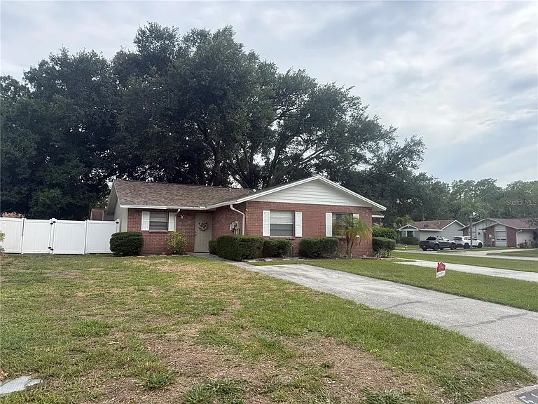 5118 Letitia Ct — Photo 2
