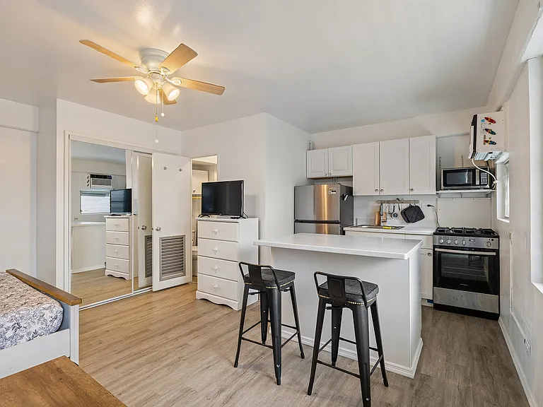 235 Liliuokalani Ave #338 — Photo 1