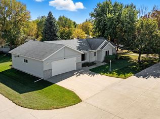 1221 Cedar Way E, West Fargo, ND 58078