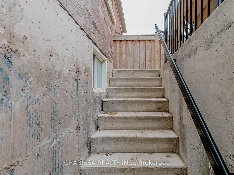 3321 Mintwood Cir — Photo 17