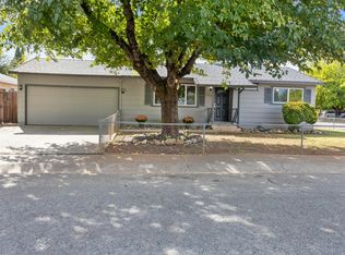 2269 Corona St, Redding, CA 96002