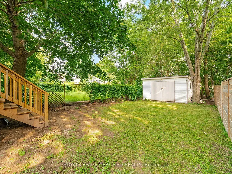 5759 Robinson St — Photo 43