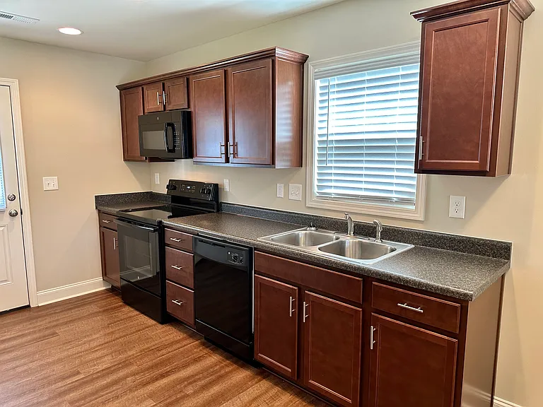891 Old Vinton Mill Rd NE #B — Photo 13