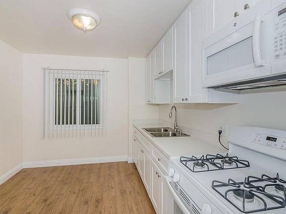 4th image of 4160 Alabama St