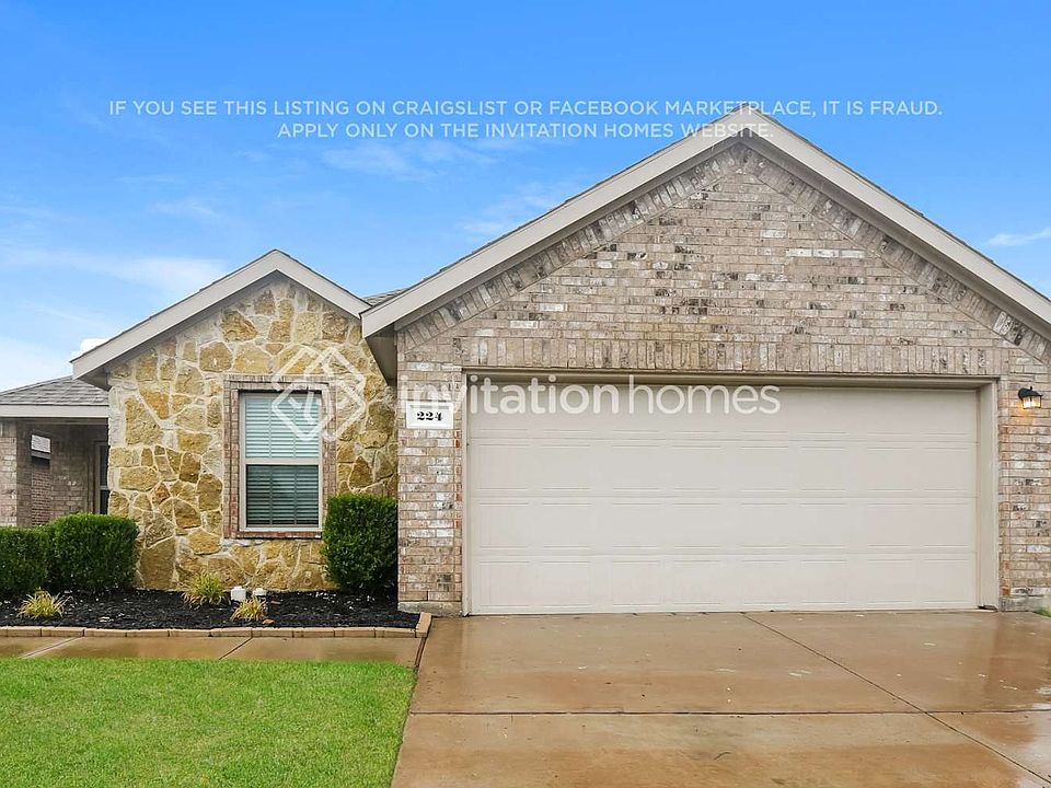 1st image of 224 Chimney Rock Dr