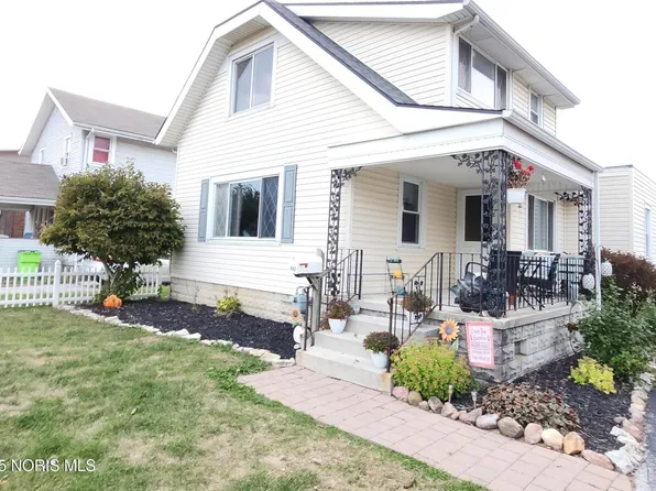 442 Union Ct, Fostoria, OH 44830
