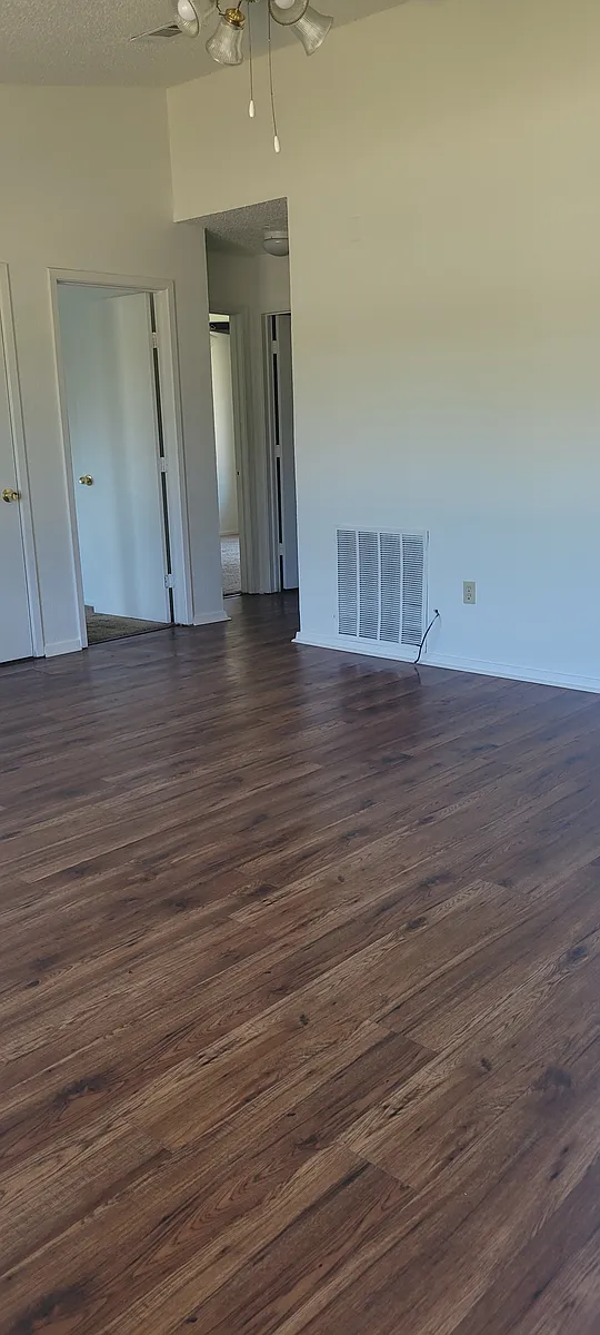 Main room. New. - 937 Meadowlark Cir