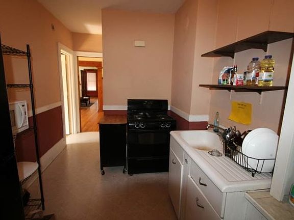 2nd image of 3205 Pillsbury Ave S APT 2