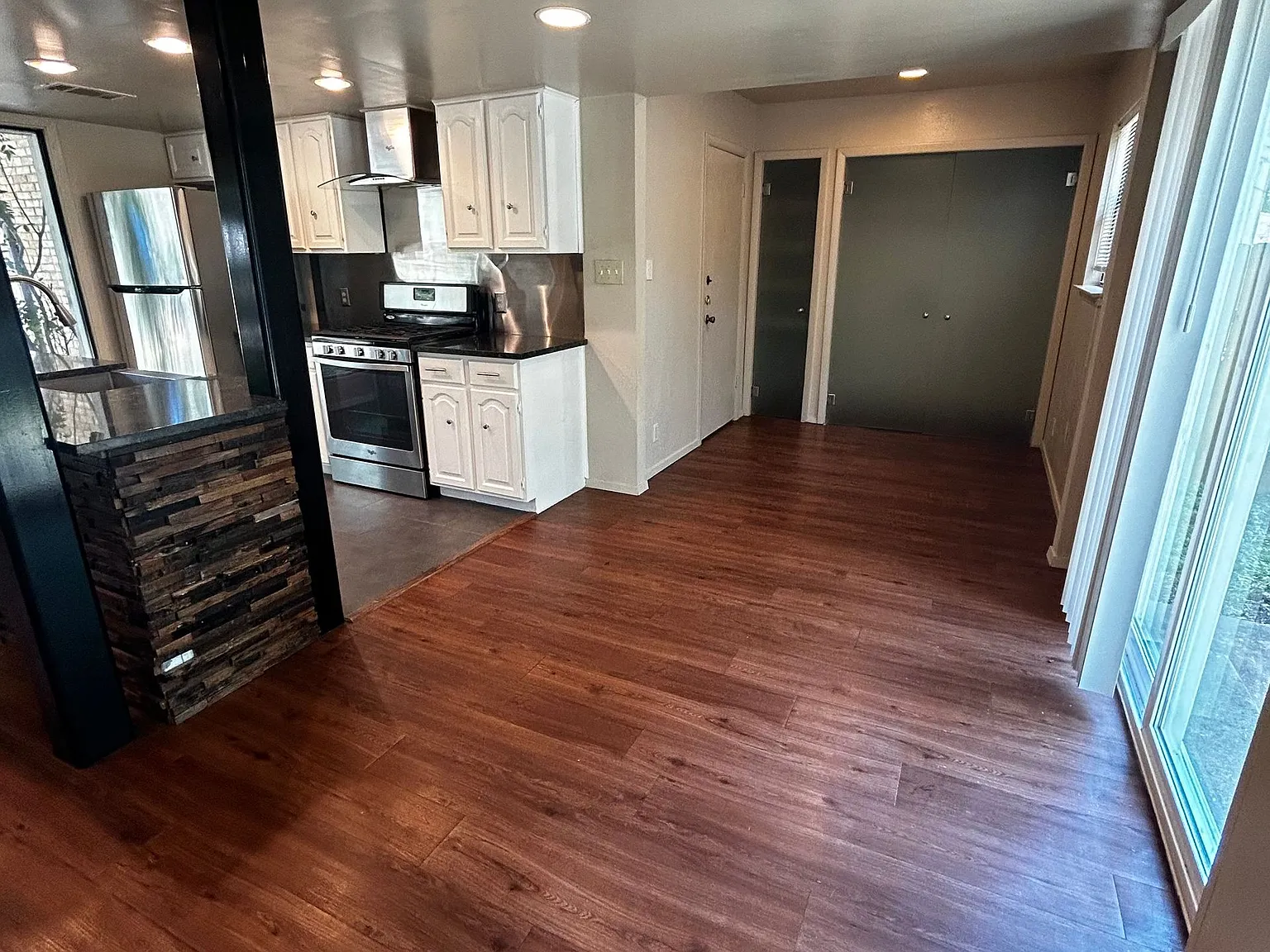 3901 Knollwood Dr 5/3 — Photo 4