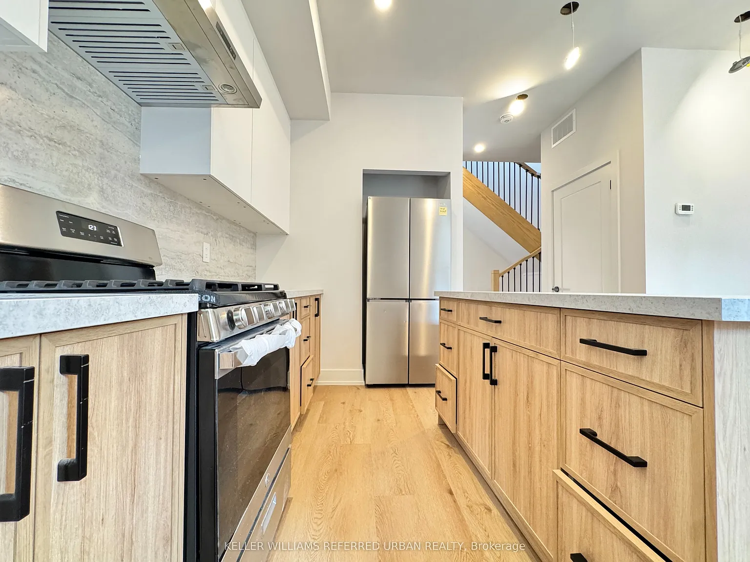 2 bed, $3,900 — Photo 4
