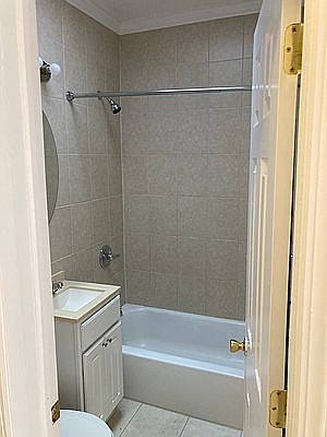 4th image of 19 E 108th St APT 4FE