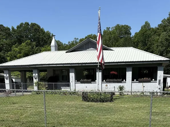 365 N River St, Centre, AL 35960
