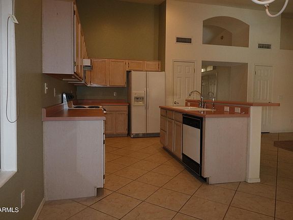 4th image of 1010 S Terripin Cir