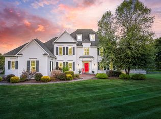 2 Charlotte Ct, Avon, CT 06001