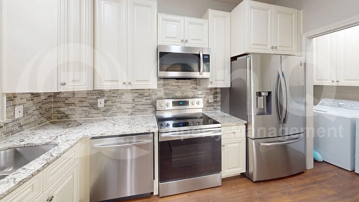 1 bed, 1.0 bath, $1,150 — Photo 3