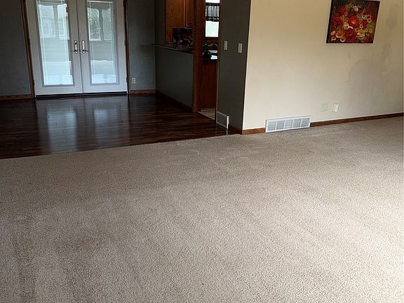 4th image of 1826 Garry Ave NW