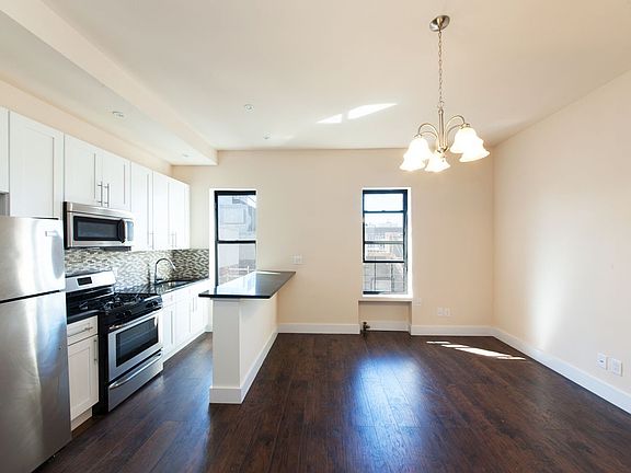4th image of 561 Lenox Ave #45
