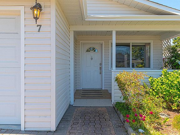 5th image of 7 Eagle Ln