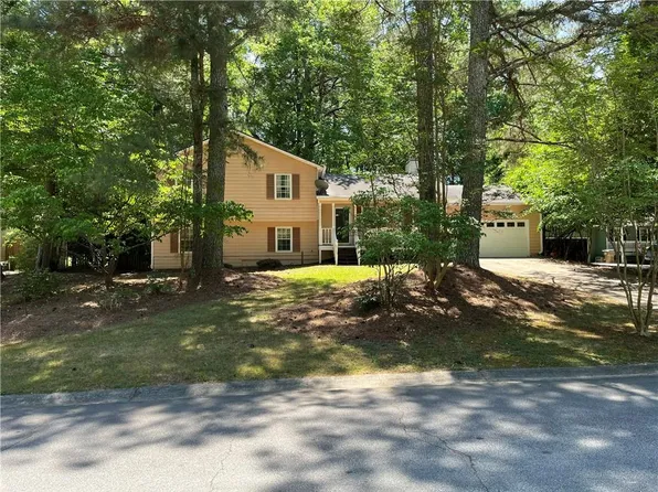 2340 Rockwell Dr, Buford, GA 30519