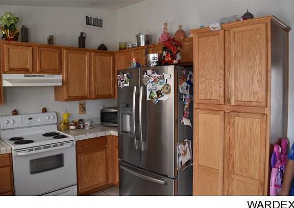 3rd image of 2390 E Wildflower Dr