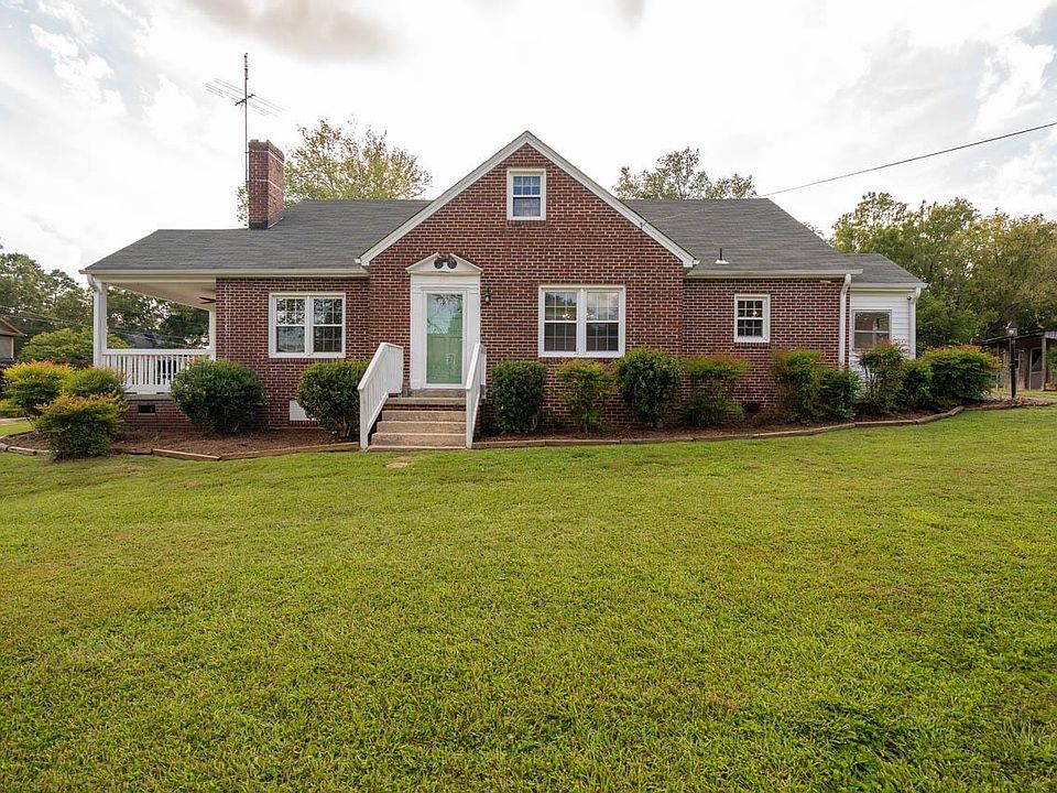 1st image of 401 Goshen St