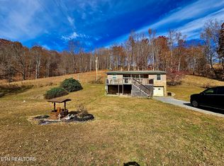 671 Hensley Hollow Rd, Thorn Hill, TN 37881