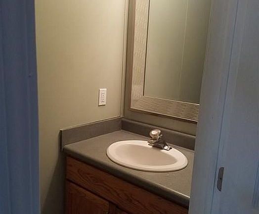2nd image of 98 Burns Ct