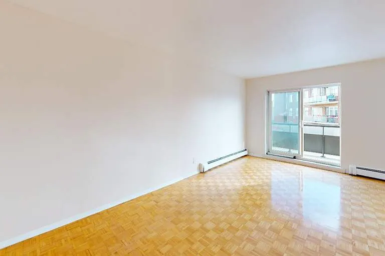 506 Danforth Rd #BACHELOR DEN — Photo 12