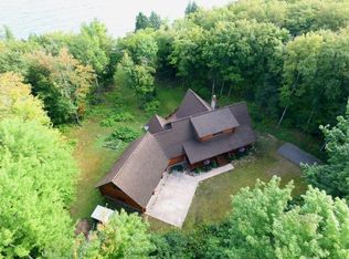 N10311 Shore Dr, Au Train, MI 49806