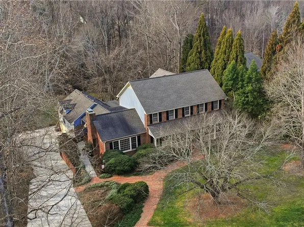 5307 Century Oaks Dr, Greensboro, NC 27455