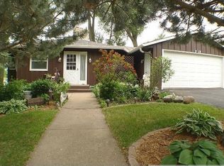 11465 Interlachen Rd, Chisago City, MN 55013