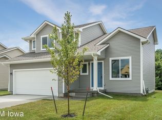 303 SW 50th St, Ankeny, IA 50023
