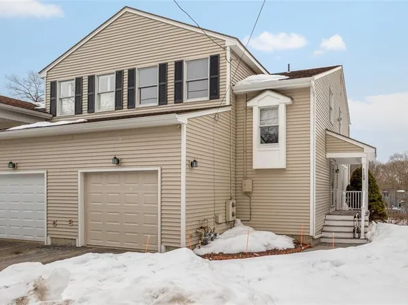 112 Turnessa Dr #B, North Providence, RI 02904