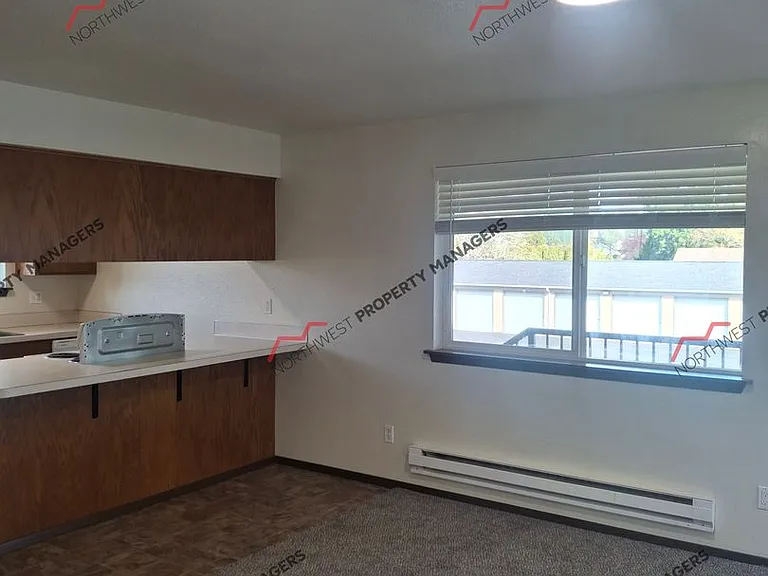 1101 Woodland Ave — Photo 3