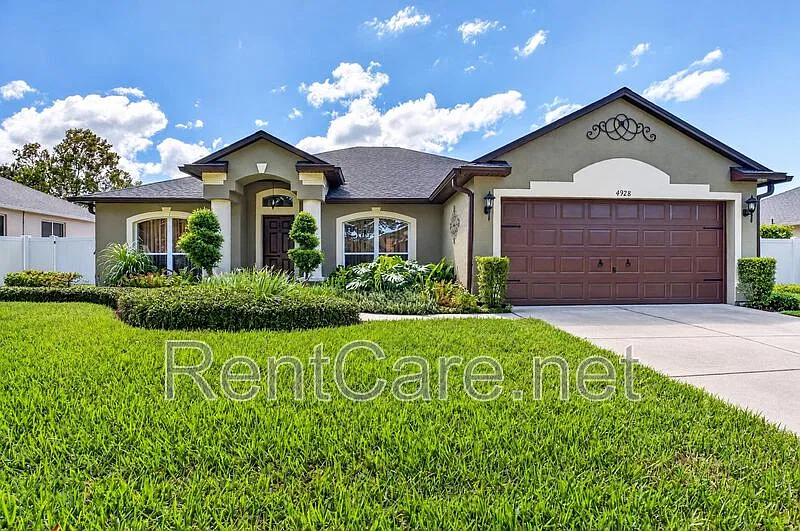 4928 Lazy Oaks Way