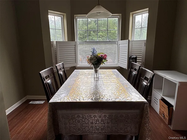 54 Fairways Dr — Photo 16