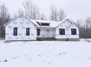 8205 Harkins Ct, Baldwinsville, NY 13027