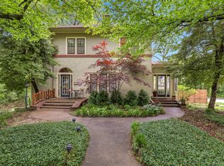 (Undisclosed Address), Fayetteville, AR 72701