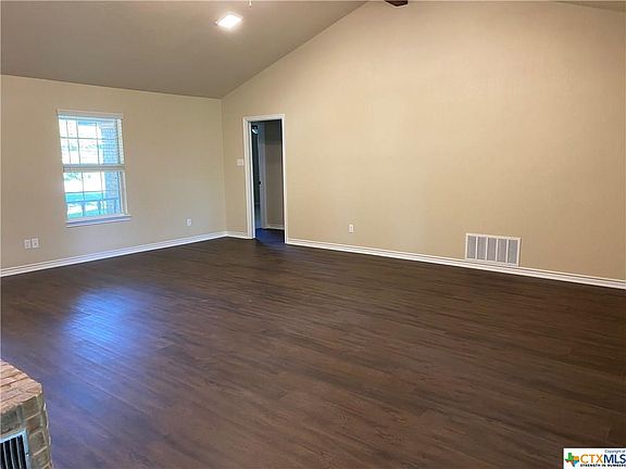 5th image of 107 Sunny Ln