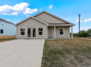 100 Vista Vw #Q3ICPJ, Floresville, TX 78114