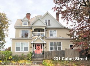 231 Cabot St APT 2L, Holyoke, MA 01040