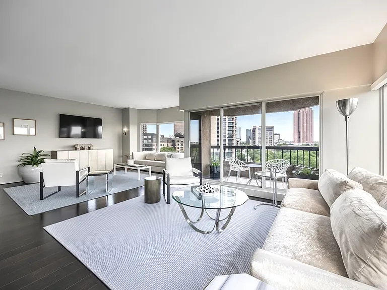 3030 McKinney Ave #701 — Photo 4