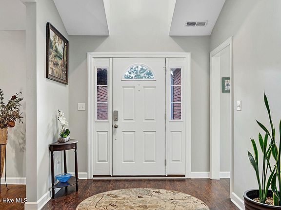 5th image of 117 Candlewood Drive