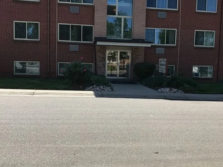 1166 W Lilley Ave — Photo 11