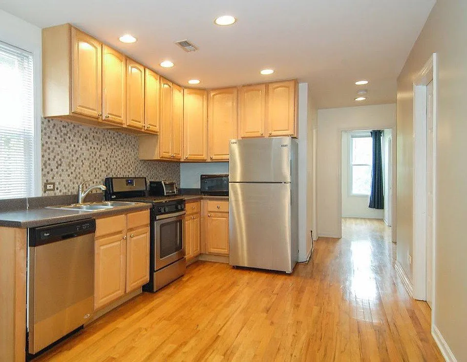 3 bed, 2.0 bath, $3,595 — Photo 2