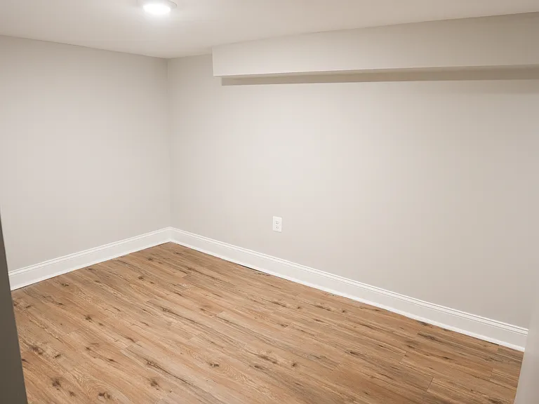 418 Freeman St — Photo 3