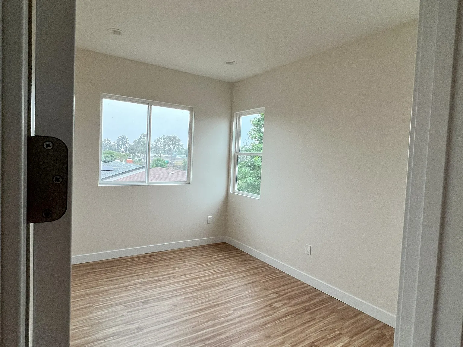 2 bed, 1128 sqft, $3,300 — Photo 4