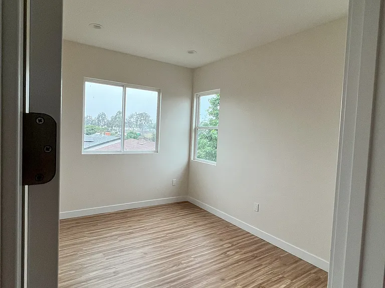 3485 Pomeroy St — Photo 4